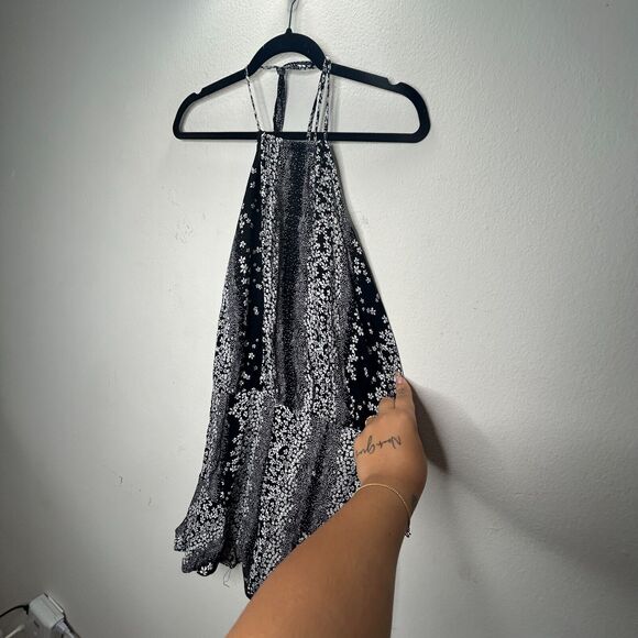 Olivaceous Black and White Floral Halter Tie Neck Open Back Flowy Romper Medium - Picture 3 of 11